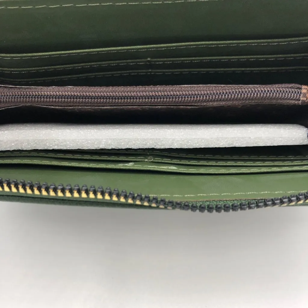 London Fog Cambridge Zip Around Wallet‎ Army  Green Faux Leather For Women NWT - Image 6