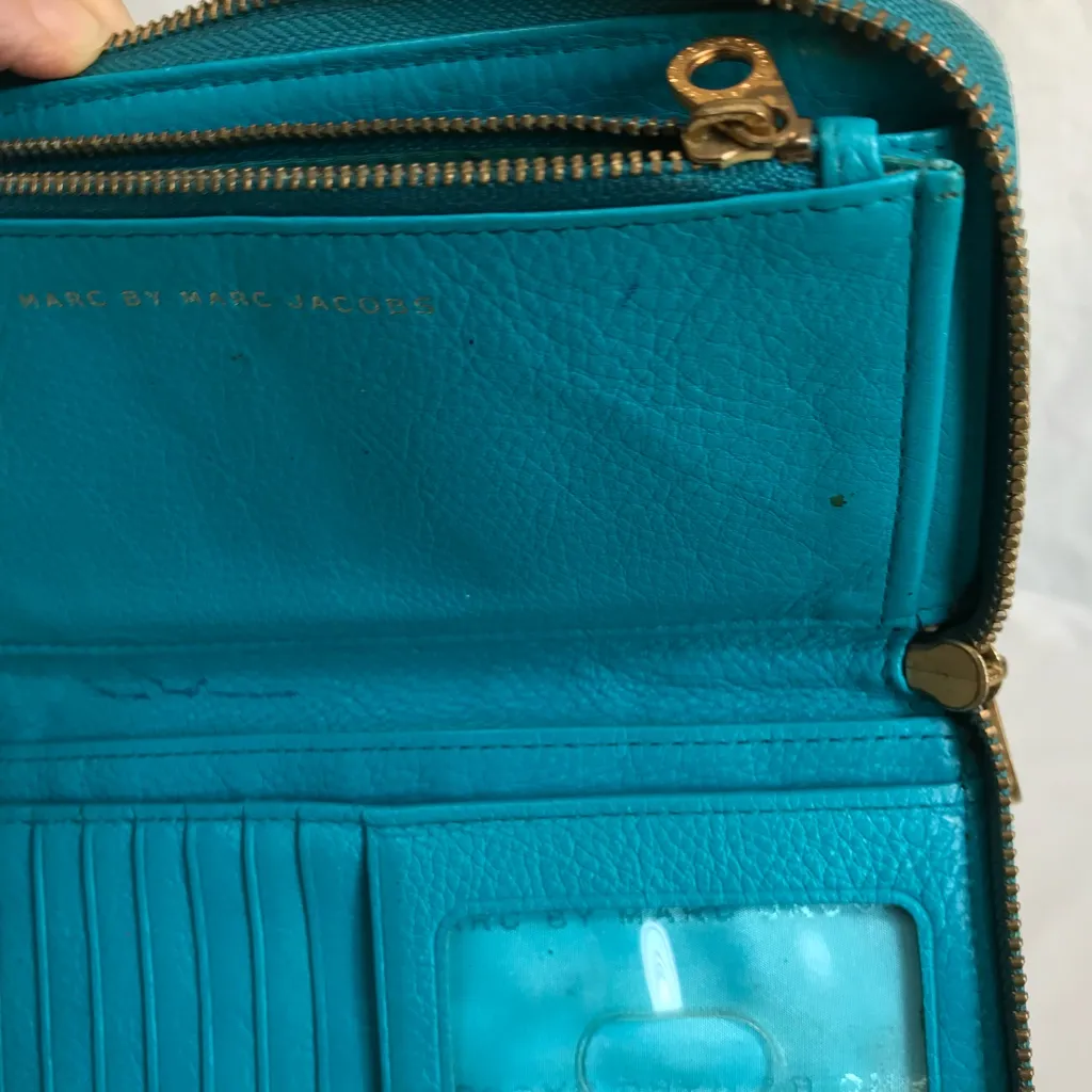 Marc by Marc Jacobs Classic Q Turquoise Large Zip Around Wallet - Image 8