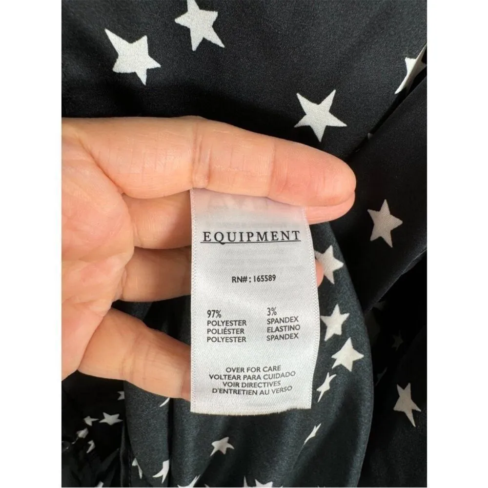 Revolve Equipment all over star print satin black blouse sz M - Image 9