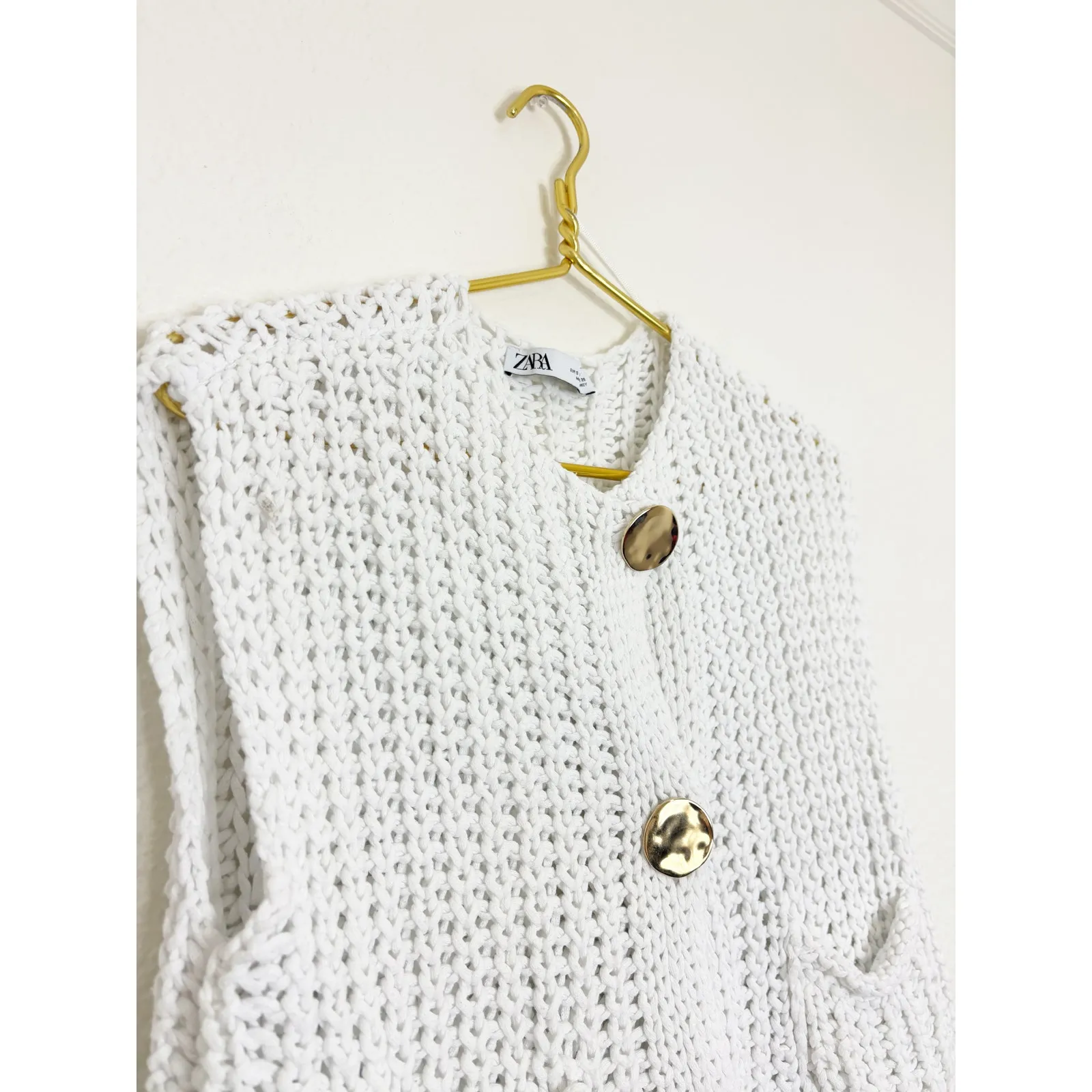 Zara White Chunky Knit Oversized Cardigan Sweater Vest Size Small Gold Button - Image 8