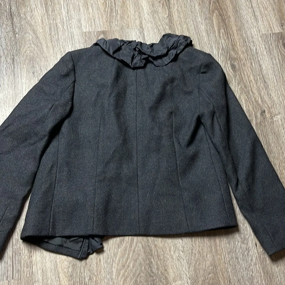 J. Crew Black Wool Ruffle Top/Blazer Size 4 - Image 2