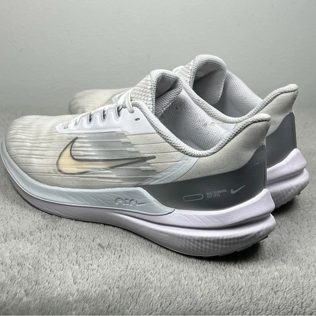 Nike Air Winflo 9 White pure platinum white size8 womens.                 ordrA6 - Image 5