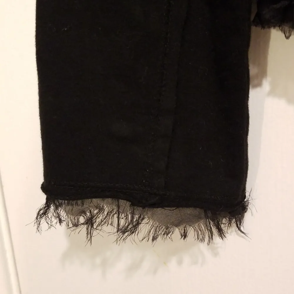 💕LUCY LOVE💕 Black Raw Edge Sweater Blazer - Image 5