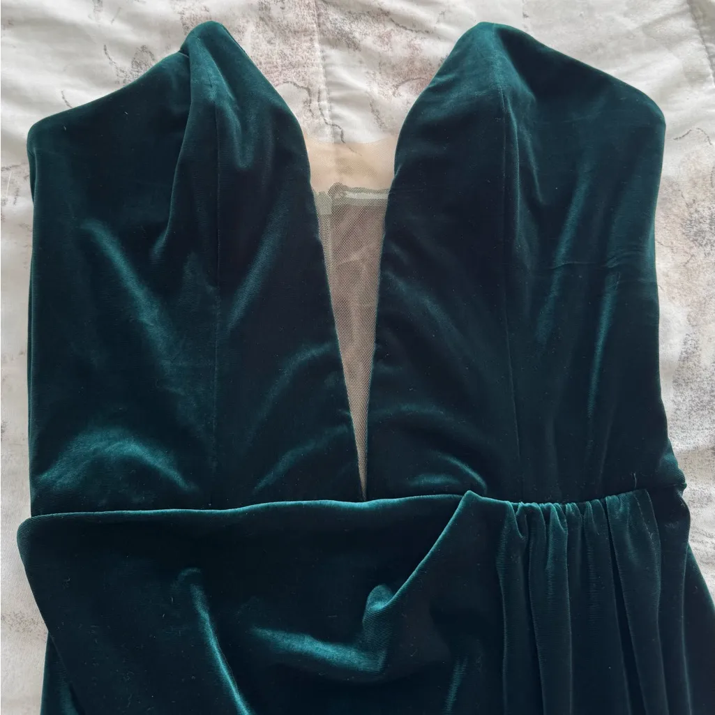 Michael Costello x Revolve dark green Asymmetrical Velvet maxi Dress, size S - Image 9