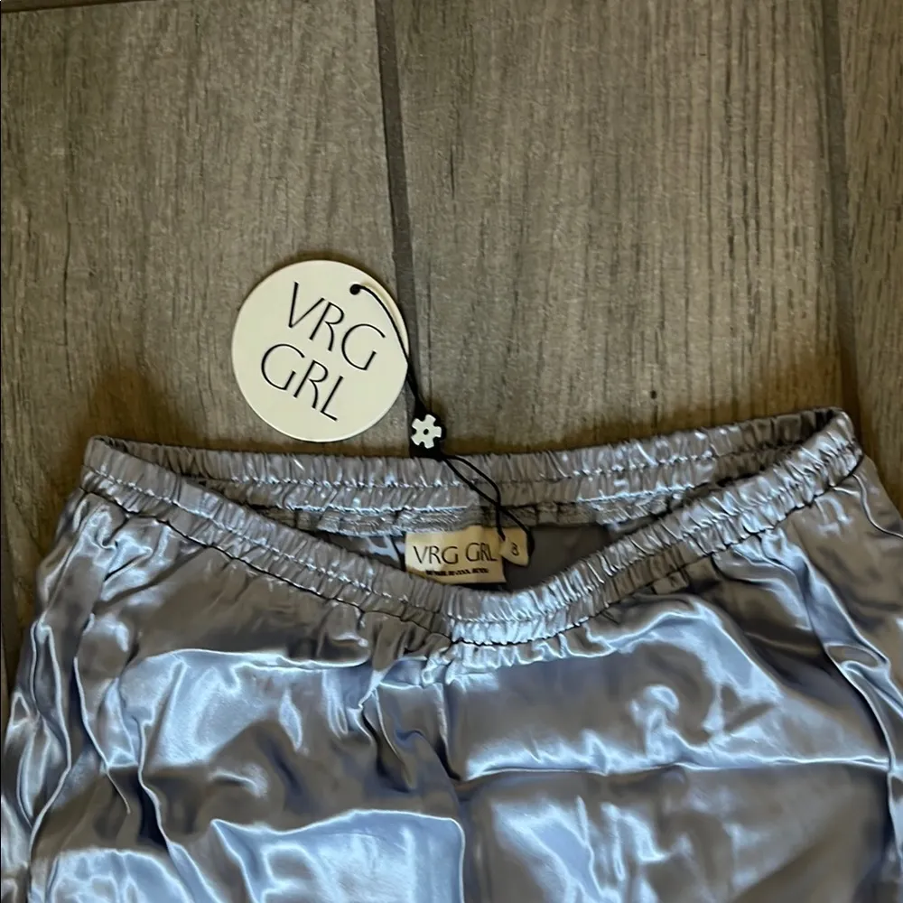 Silver Gray Ruched Trumpet Maxi Skirt Size undefined - Image 5