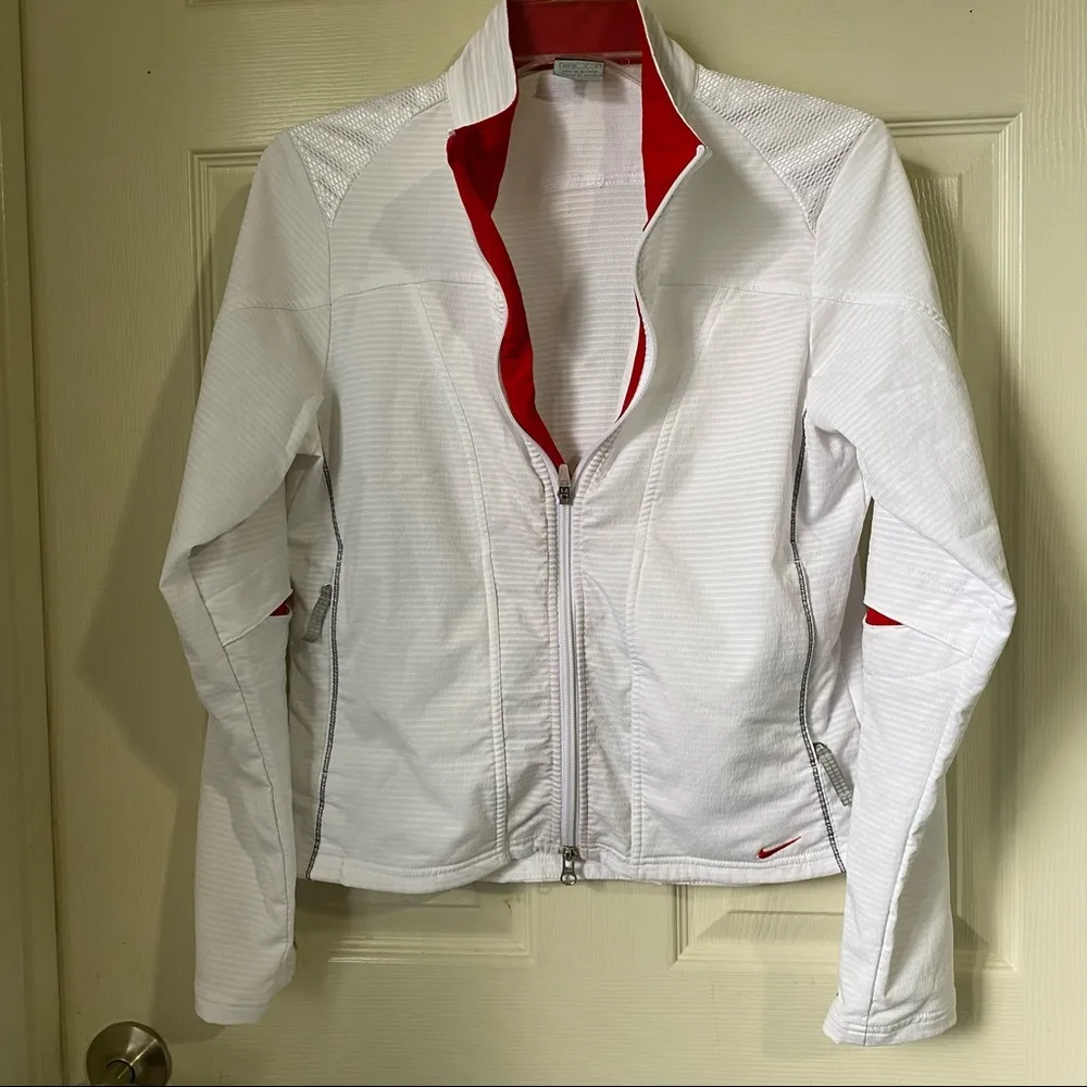 Nike Sphere Dry size medium white zip up jacket - Image 9