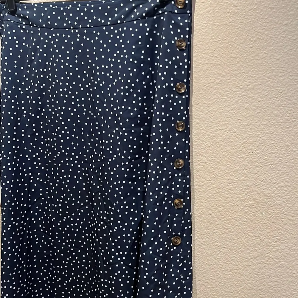 Women’s Navy Blue Polka Dot Split Side Skirt Size XL - Image 3