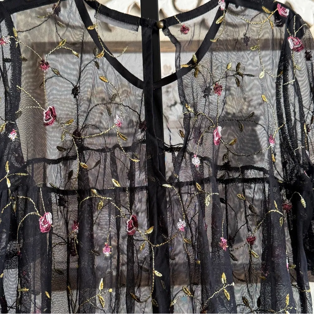 Festival Black Sheer Embroidered Rose Mesh Romantic Floral Overlay Party Top Size L - Image 4
