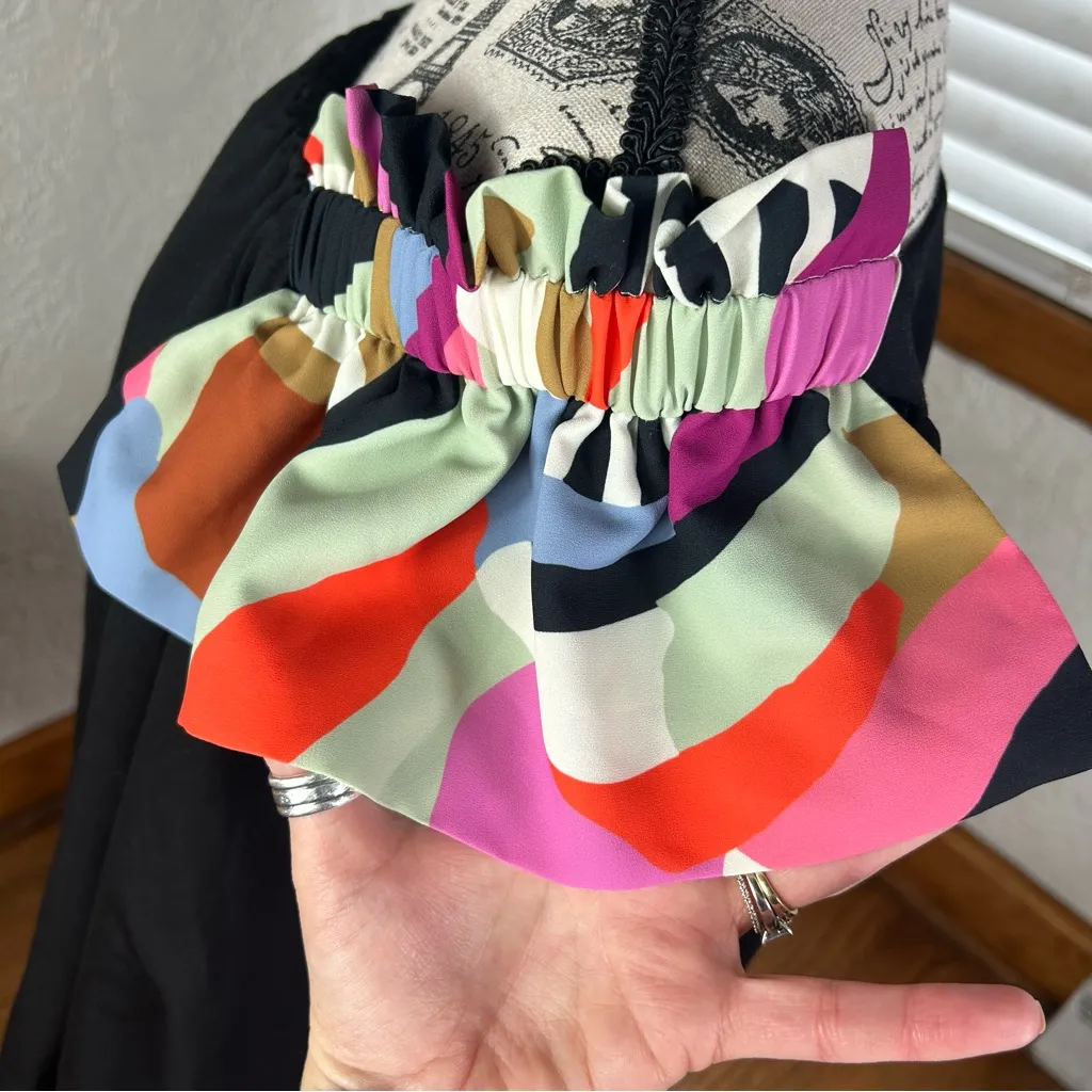 CROSBY By Mollie Burch Ria Top Black Multicolor Lined Smocked Size L - Image 5