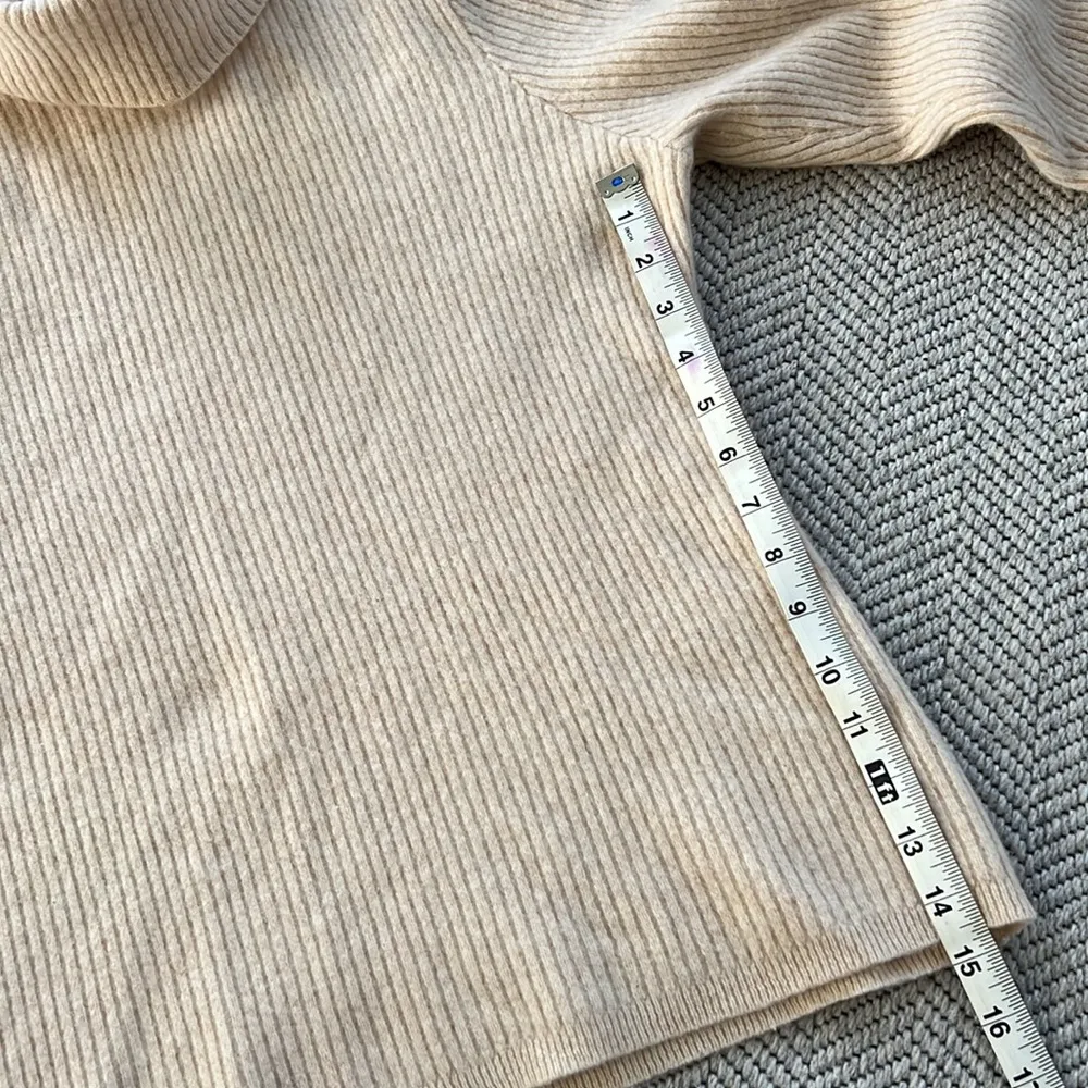 Merino wool turtle neck sweater Size undefined - Image 3