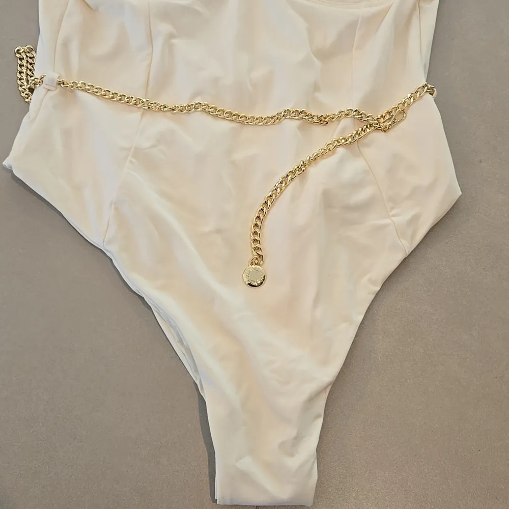 NWT! WeWoreWhatDanielle Belted One-Piece Swimsuit - Image 6