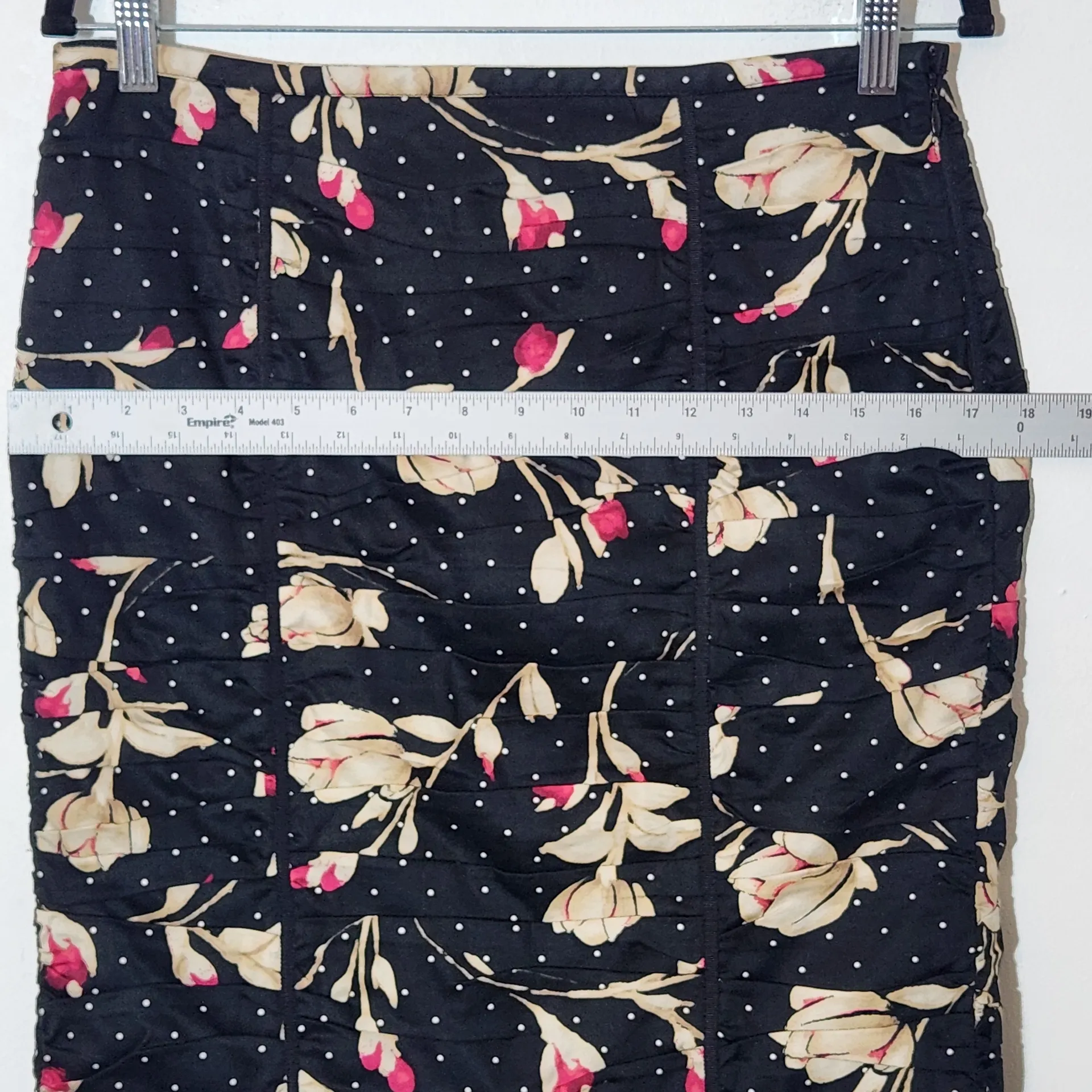 White House Black Market Black Floral Print Pencil Skirt Size 8 - Image 6