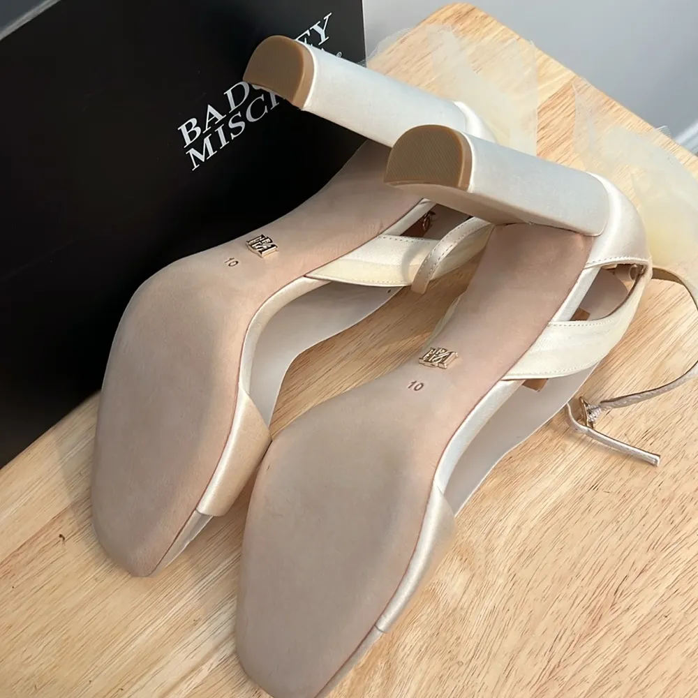 Badgley Mischa Women’s Kim Heeled Sandal in soft champagne color - Image 8