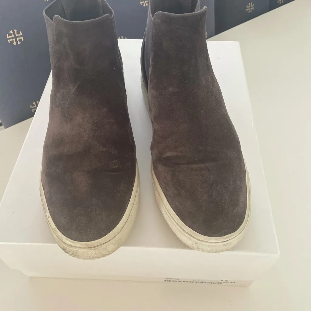 Vince Newlyn Suede hi top‎ sneaker in smoke - Image 4