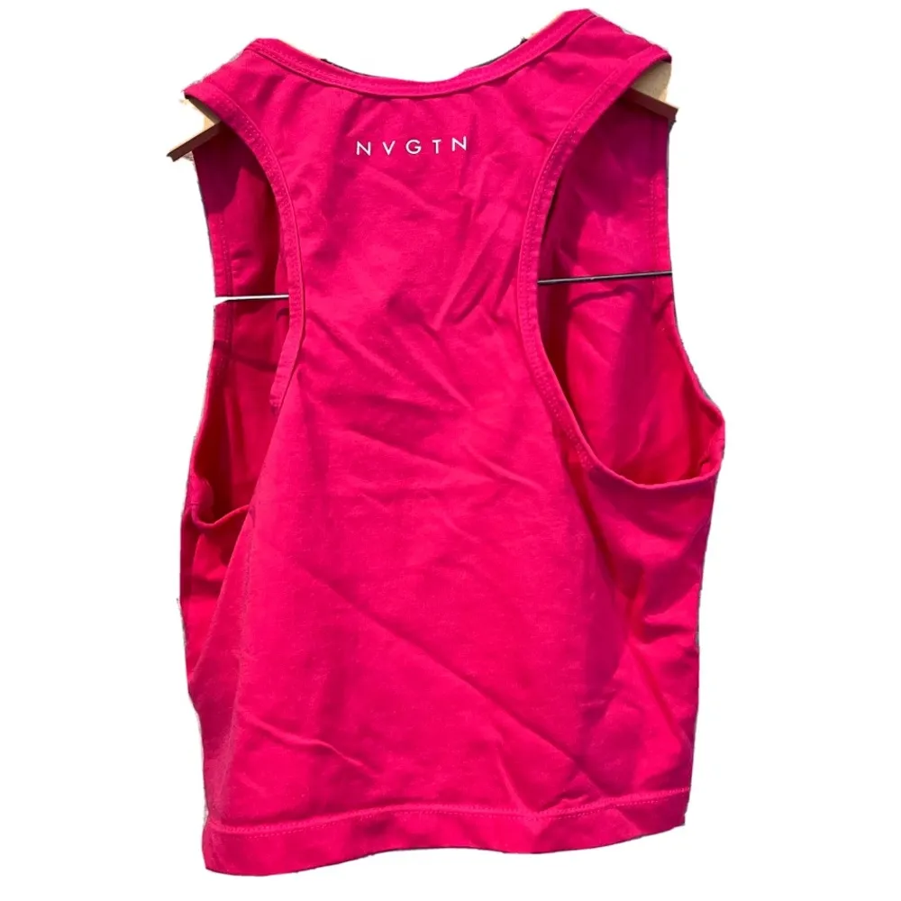 Women’s XS Wild Berry Hit Pink Racerback Cropped Tank Top - Image 4