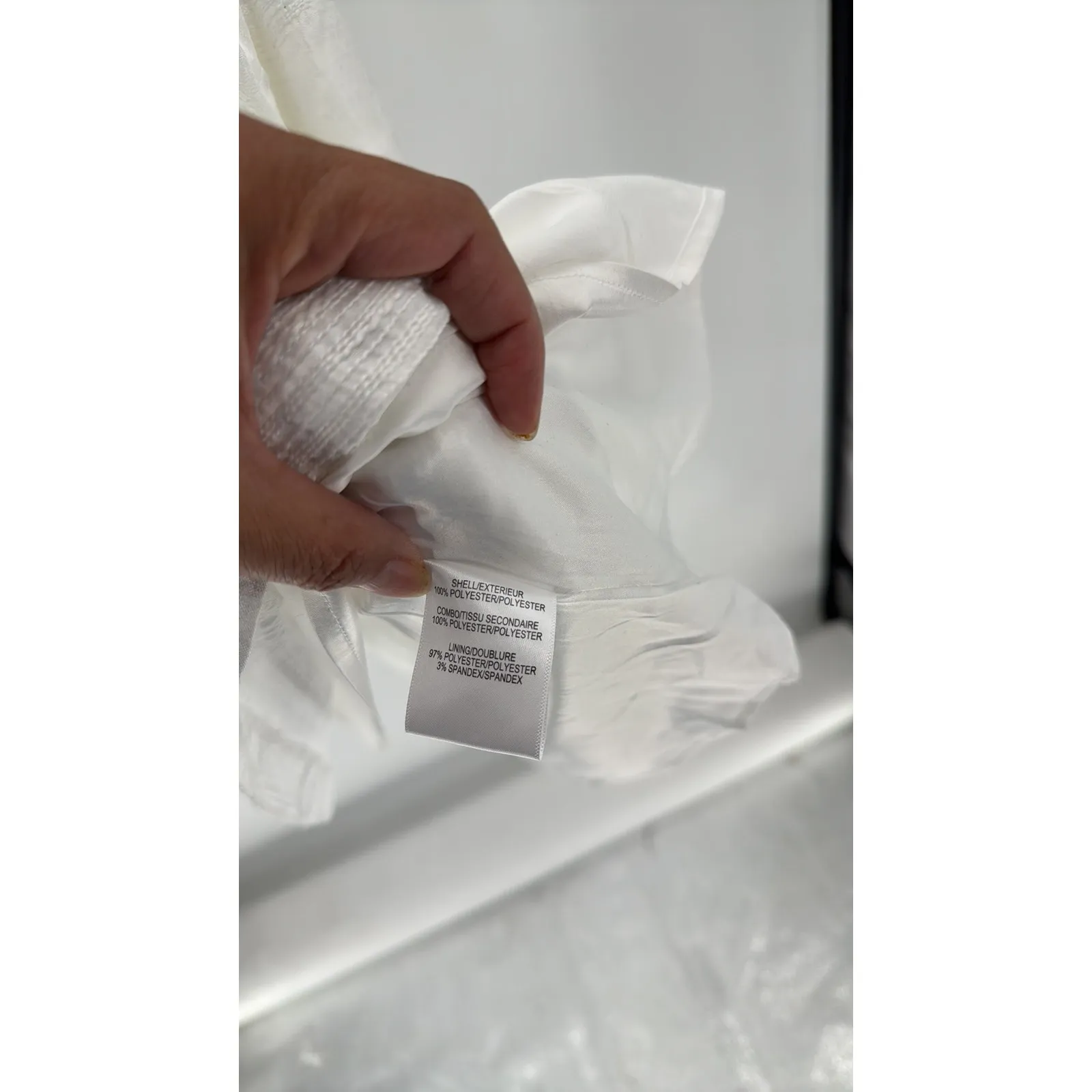 Belle Badgley Mischka Dress size 10 White Crochet Flare Jacquard Bell Sleeves - Image 6