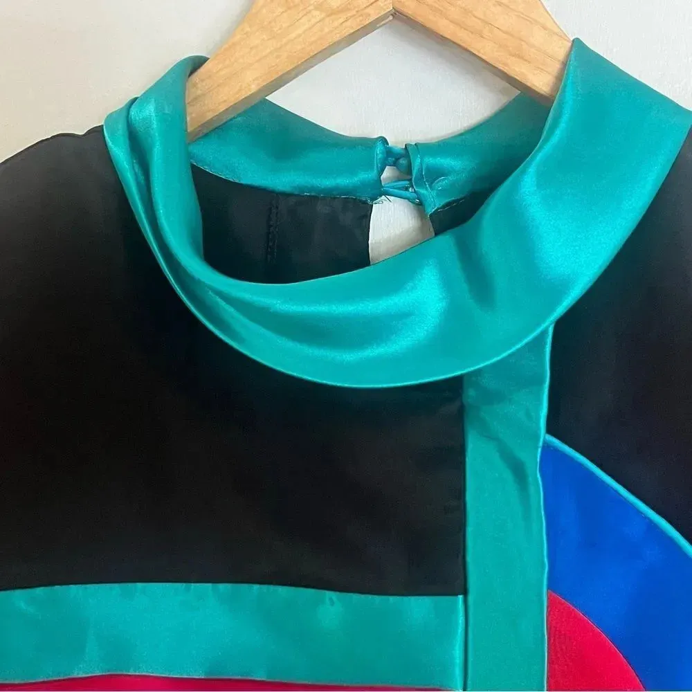 STUNNING Vintage Layered Geometric Satin Secretary Shapes Blouse Sz 8 Black - Image 4