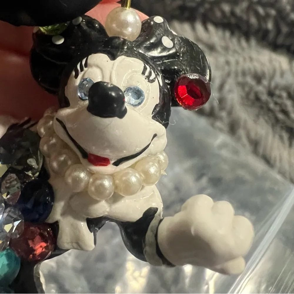 VTG Wendy Gell Mickey and Minnie mouse Whimsical crystal clip On Earrings - Image 10