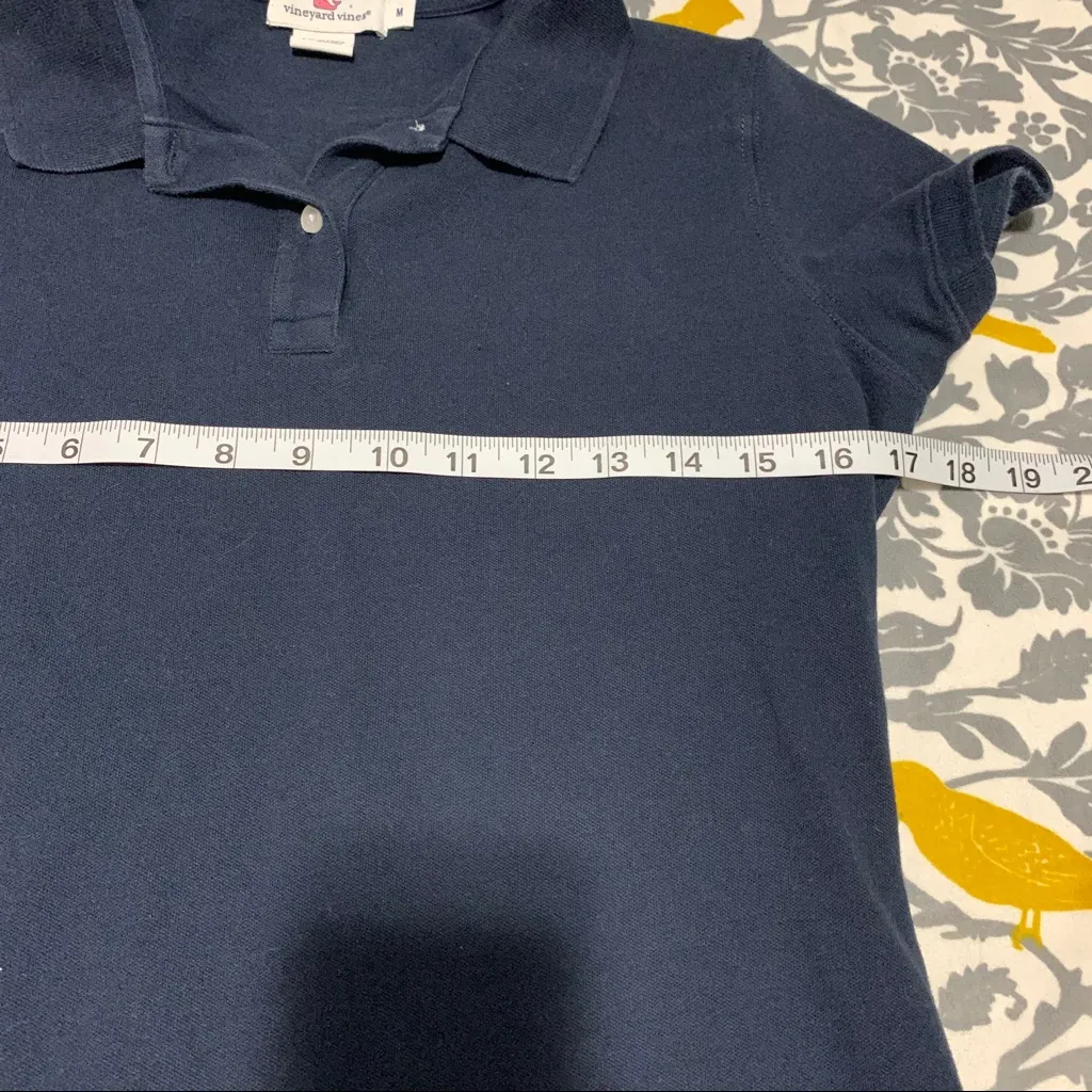 Vineyard Vines Navy Polo Shirt EUC Size M - Image 2