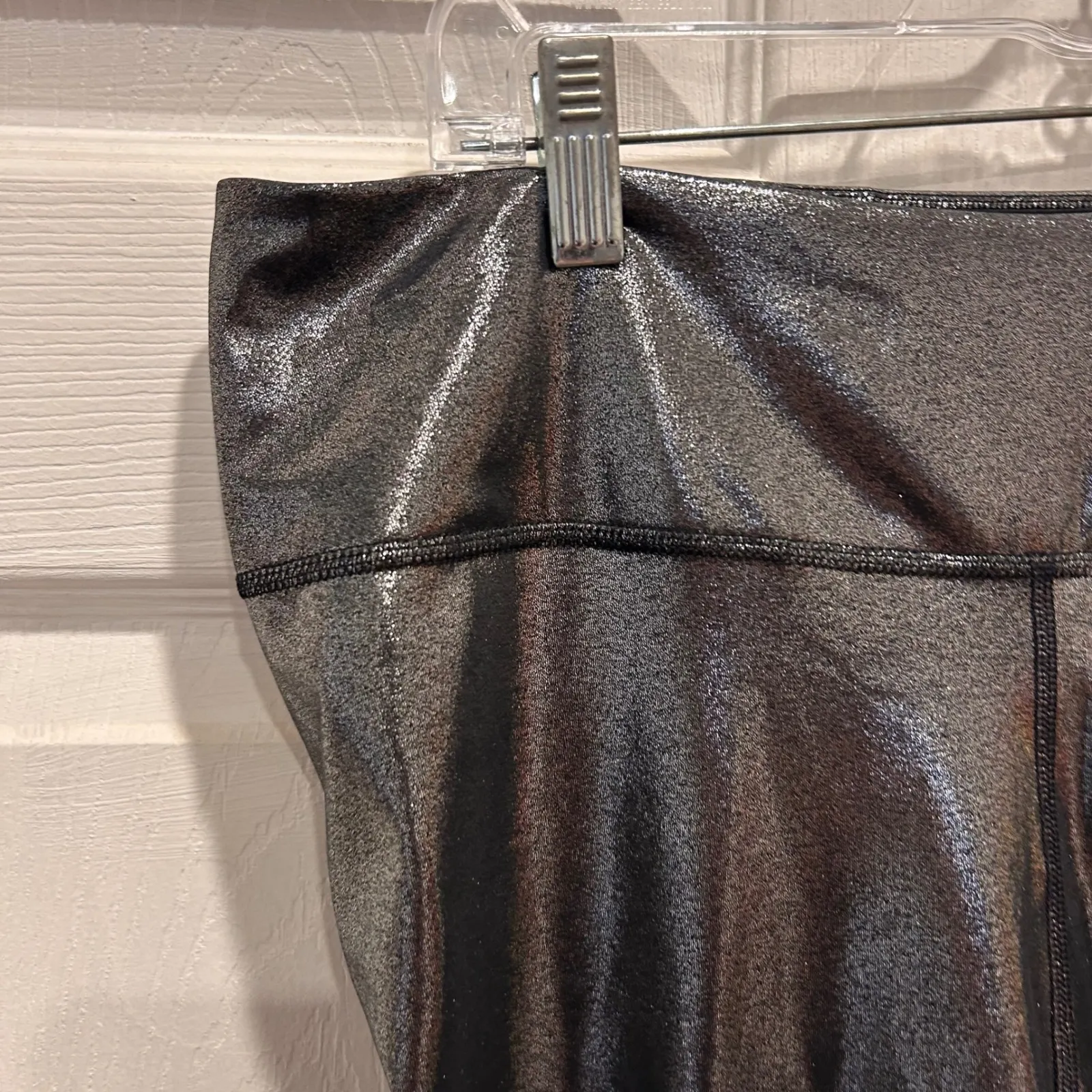 Nike SIlver Metallic One Icon Clash 7/8 Leggings Dri Fit Womens Workout XL - Image 2