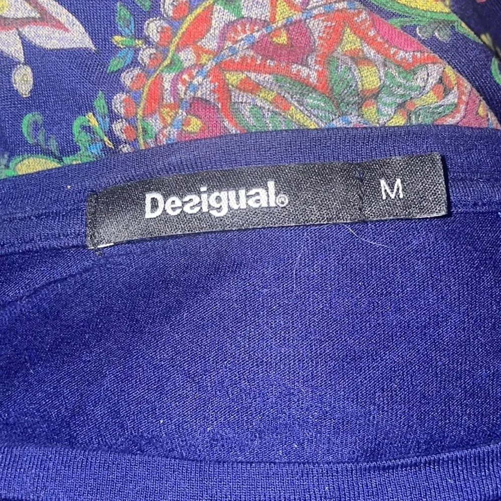 Desigual Women’s Cassidy Floral Tunic Top Size Medium in Navy - Image 4