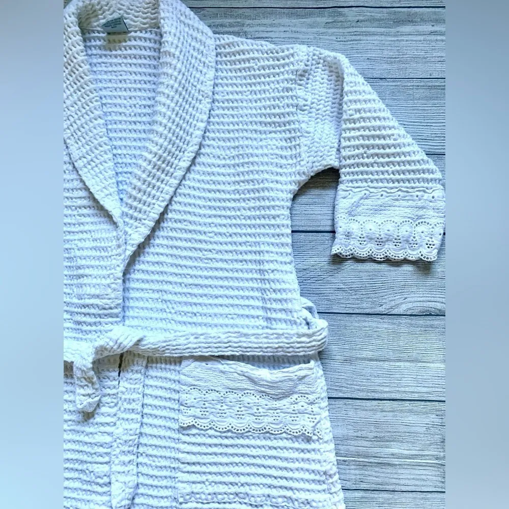 Women’s 100% Cotton White Waffle Knit Robe with Eyelet Accent Trim Size undefined - Image 5
