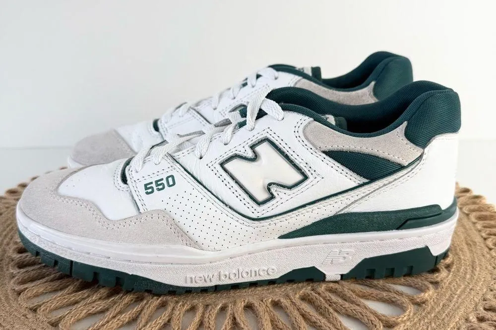 New Balance 550 Low Top Sneakers Unisex Green White Men's Sz 7.5 Women's Sz 9 - Image 4