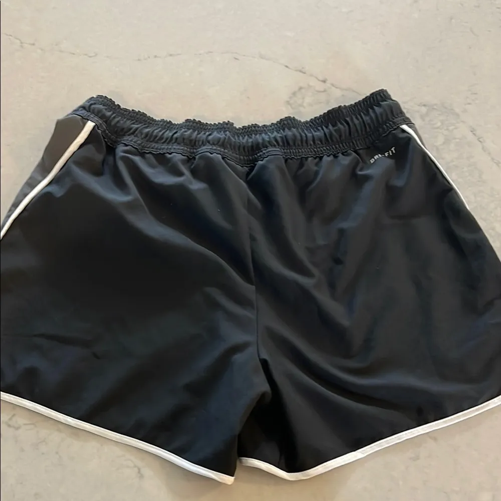 Nike Drifit Women's Black Athletic Shorts size Medium - Image 5