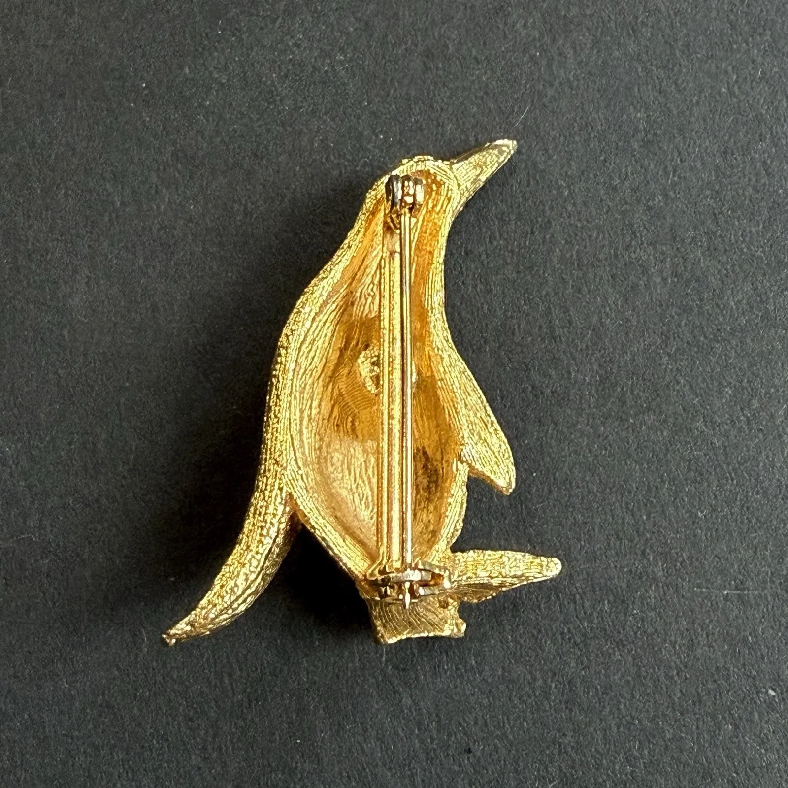 Vtg Penguin Bird Brooch Pin Gold Tone Figural 1 - Image 2