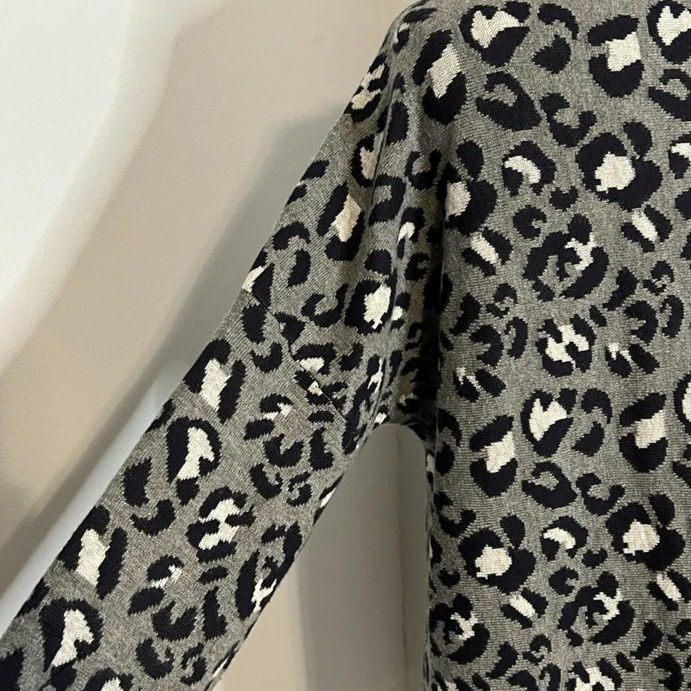Ann Taylor LOFT Knit Sweater Pullover Top Leopard Print Small Gray - Image 4