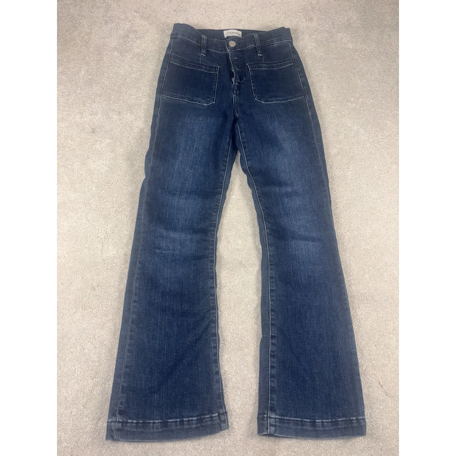 frame le crop mini boot 25 button fly Cropped Boot Cut Jeans - Image 2