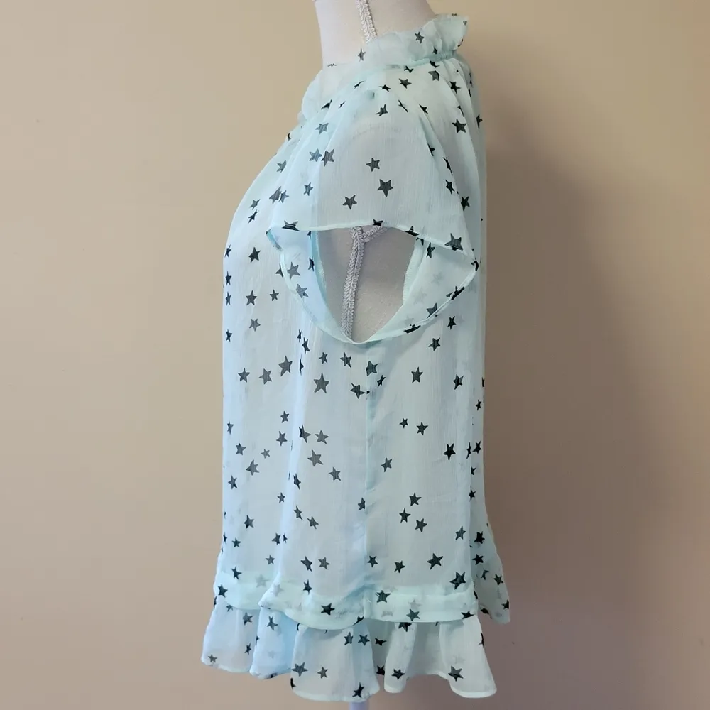Elle mint star blouse size medium - Image 5