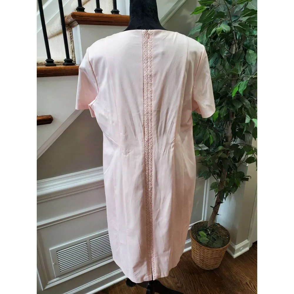 Bloomingdale's Basler Women's Pink Round Neck Short Sleeve Knee Length Dress Size undefined - Image 7