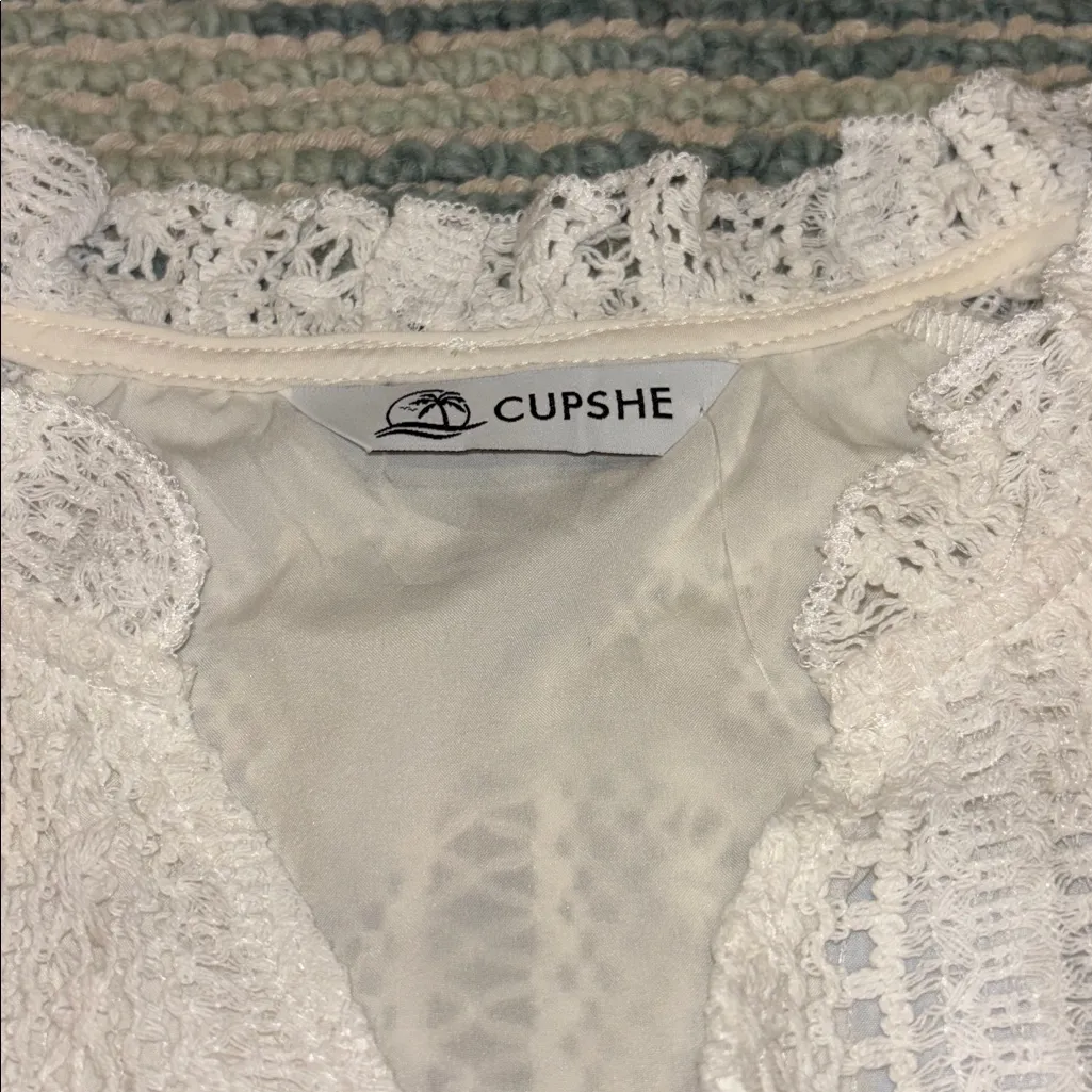 Cupshe Meadow Days Blouse - Image 4