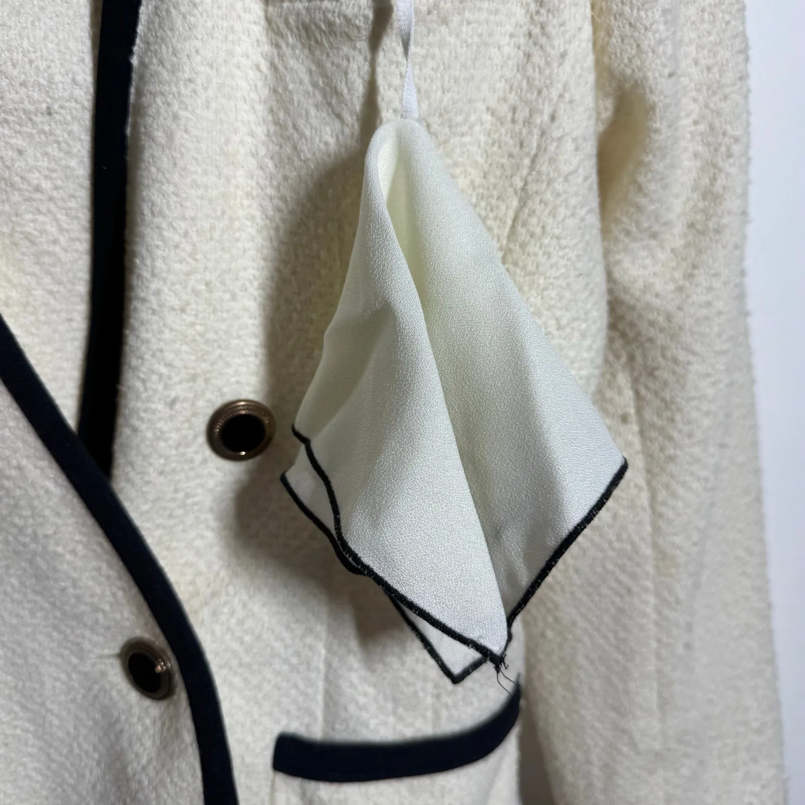 Leslie Fay 90s Quite Luxury Old Money Blazer Jacket Women 10 Cream Black Minimal - Image 8