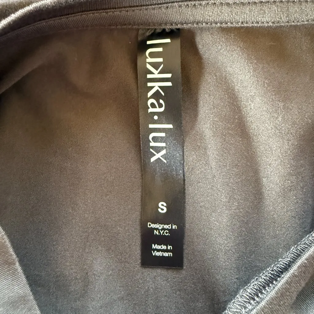 Lukka Lux long sleeve crewneck stretchy olive green top women's size small - Image 7