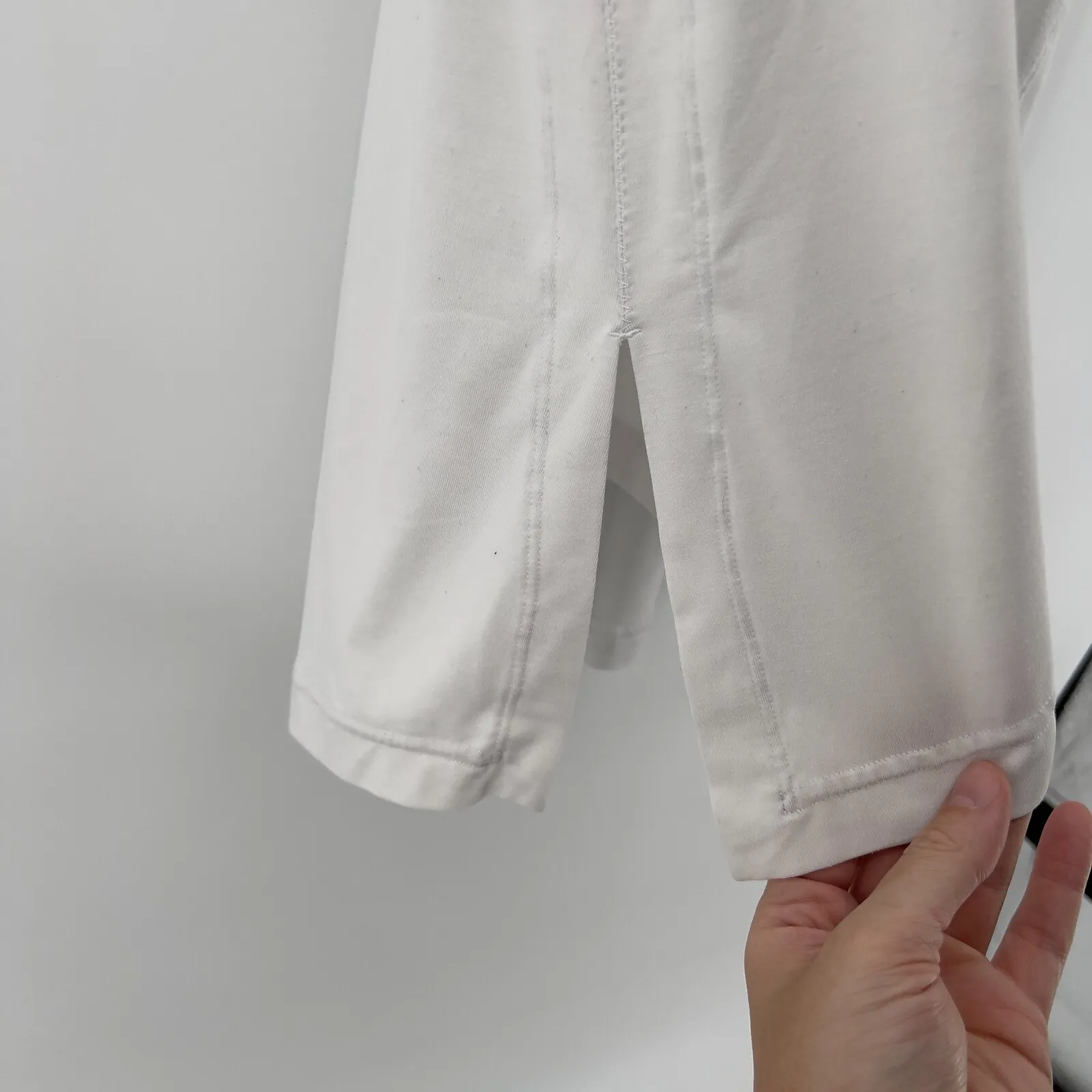 Athleta Women M Inspire Tank Top White V-Neck Oversized Flowy Relaxed Yoga Gym‎ - Image 2