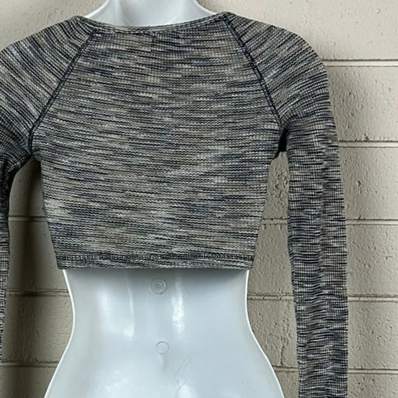 Urban Outfitters BDG Strip Crop Long Sleeve top size S - Image 5