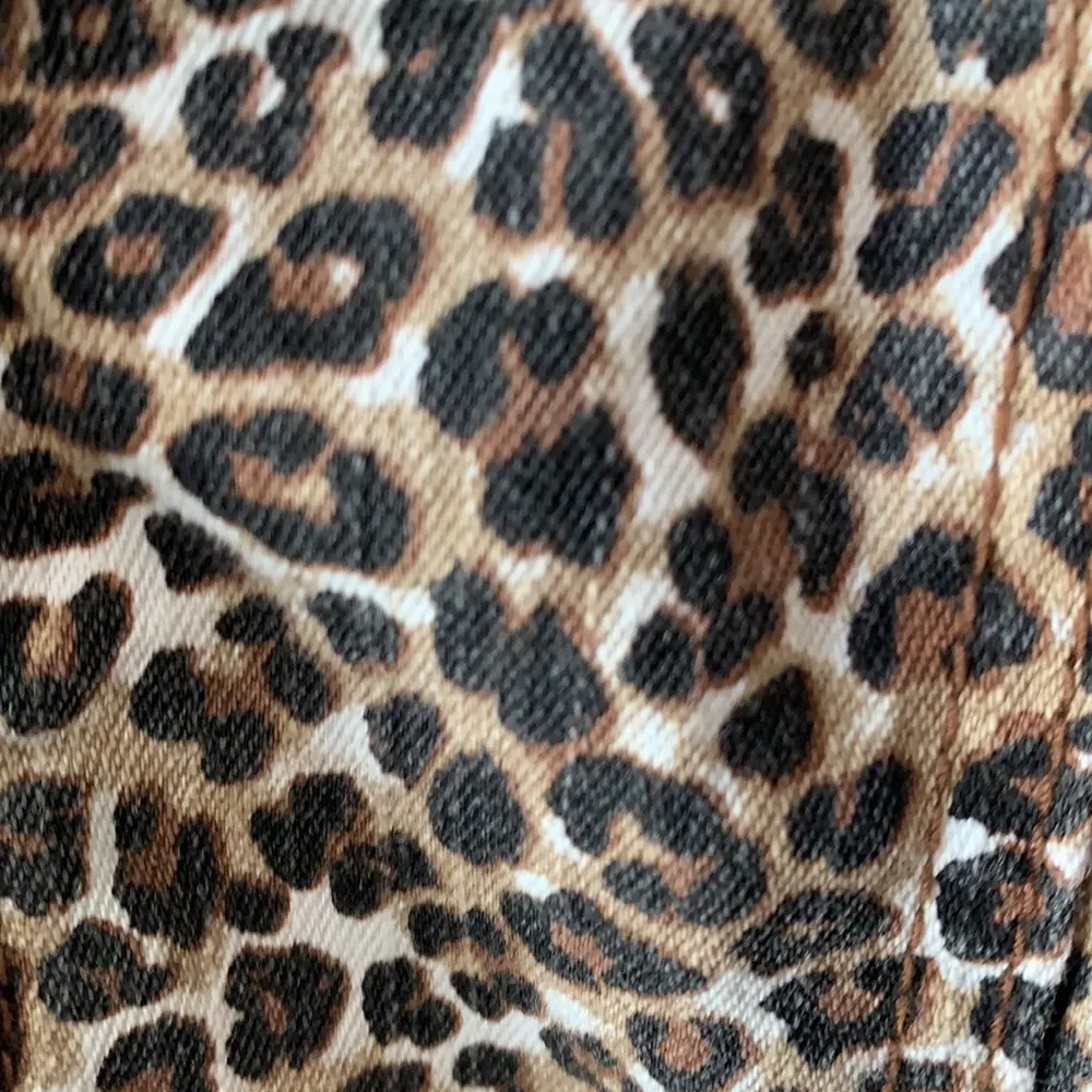 Leopard print jean jacket by LAL - Image 5