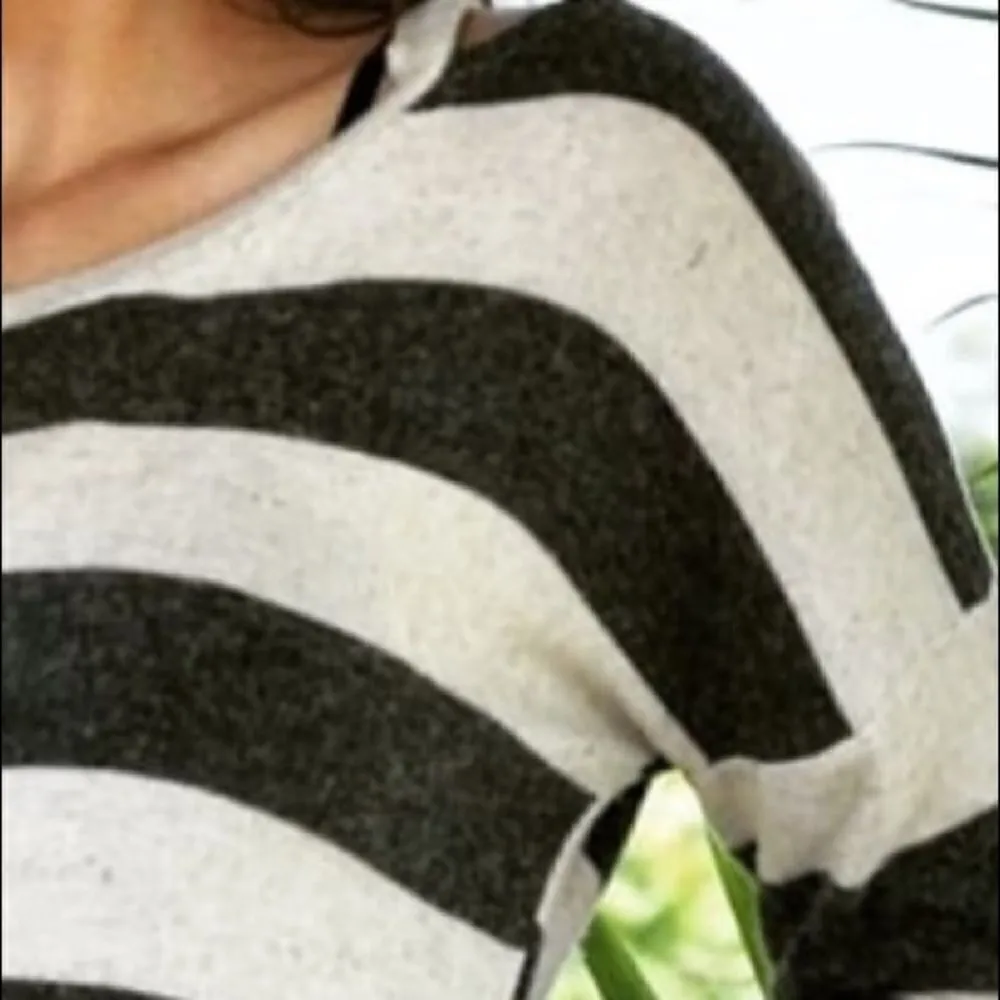 Lightweight Fleece Striped‎ Front Tie Top - Image 12