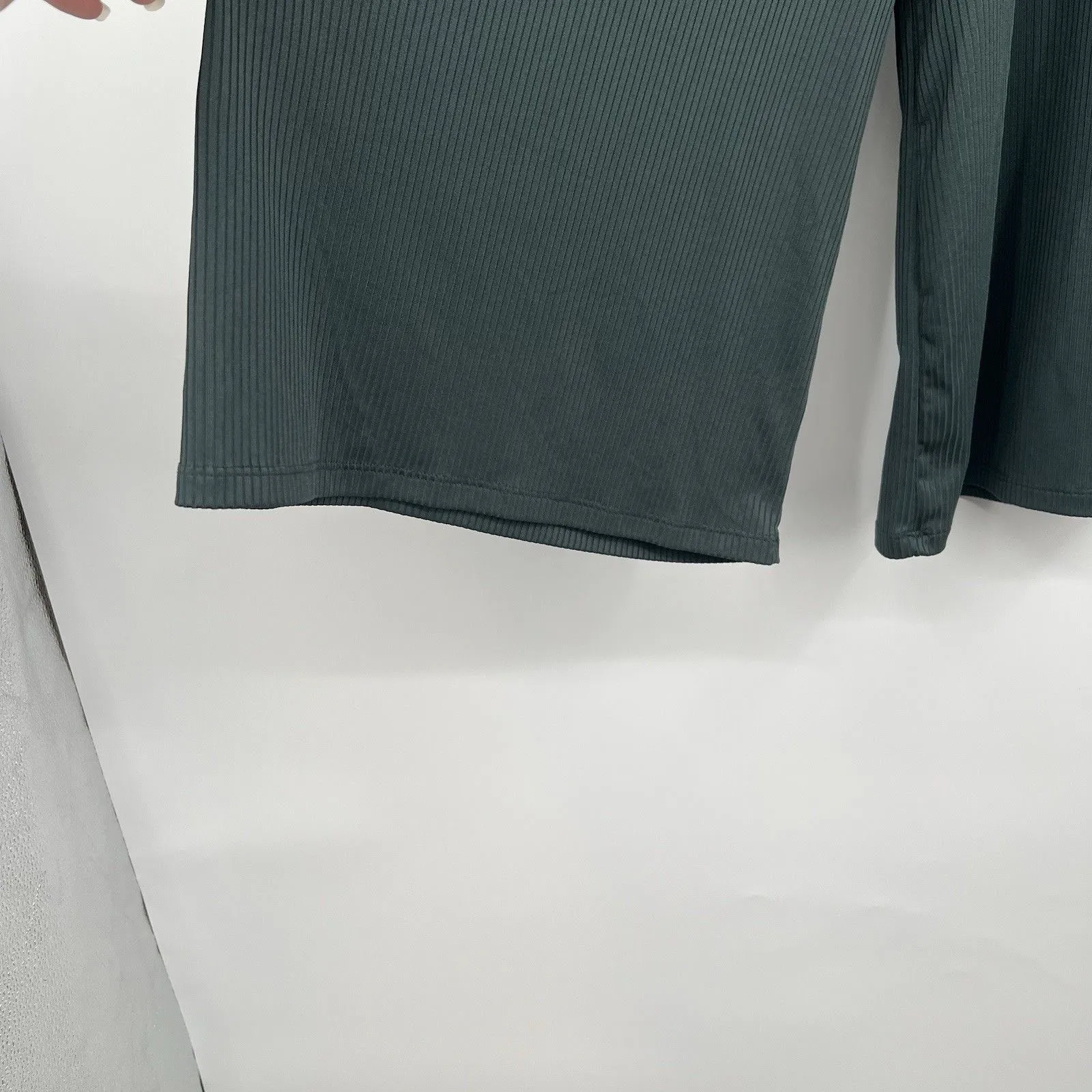 Womens Find Ribbed Emerald Green Cropped Pants Wide Leg Minimalist Capsule M Size M - Image 2