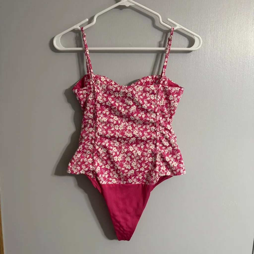 Zara Fuchsia Floral Bodysuit Size Small - Image 2