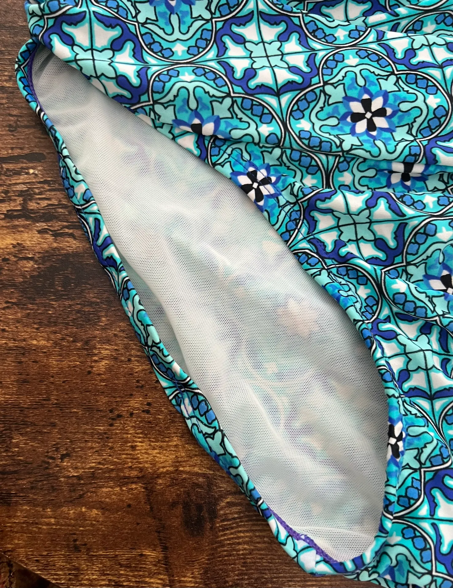 Spanx Love Your Assets by Sara Blakely,  | One piece Fiesta Tile Foundations Swimsuit. Size: M. - Image 5