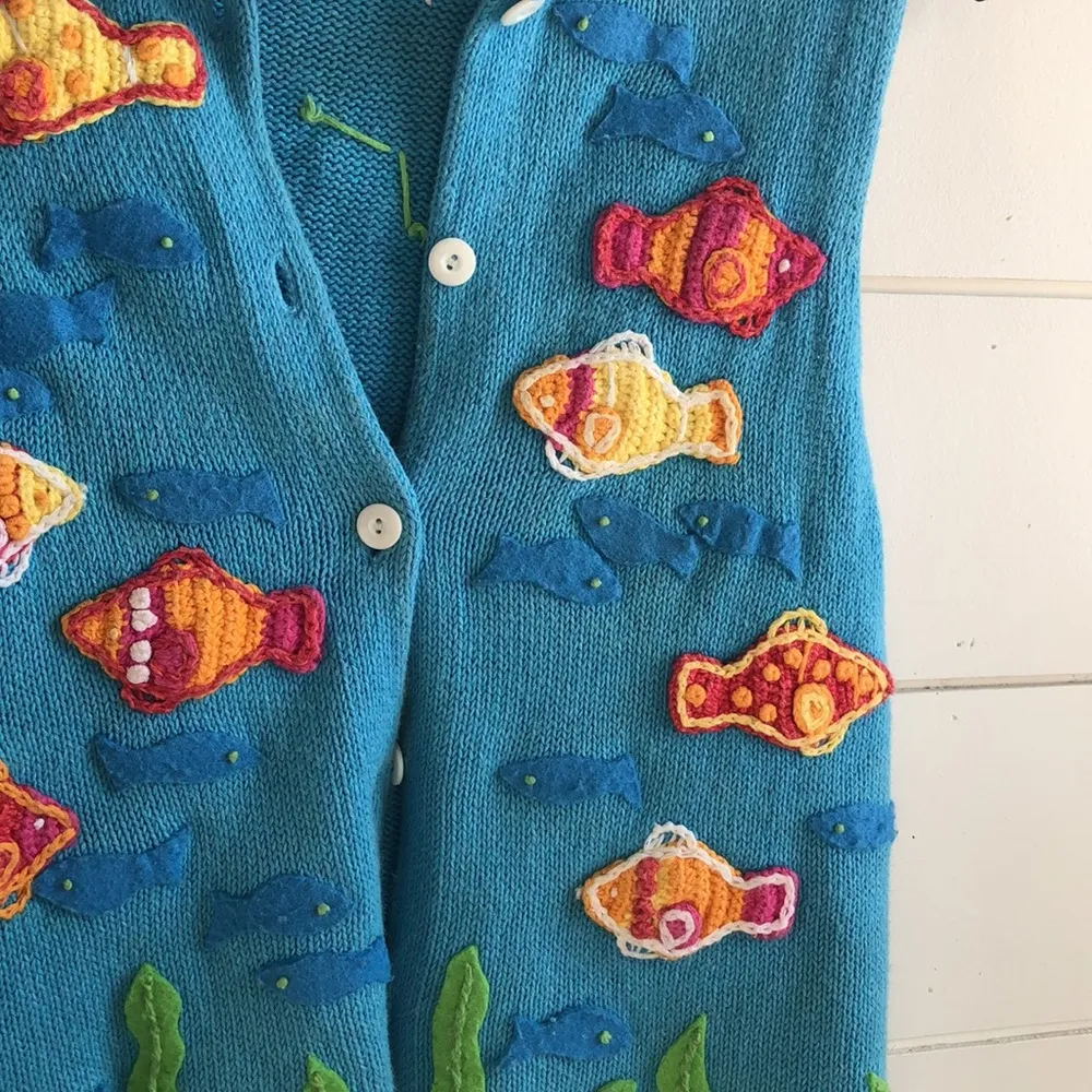Vintage fish vest - Image 2