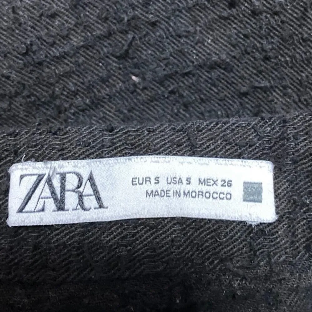 Zara Women's Black High Waisted Textured Frayed Slit Straight Mini Skirt Size S - Image 4