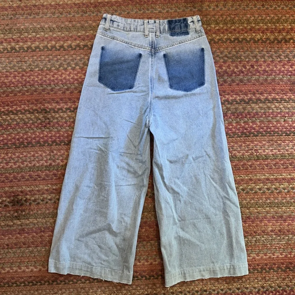 WILD FABLE SUPER HIGH RISE WIDE LEG LIGHT WASH JEANS - Image 5