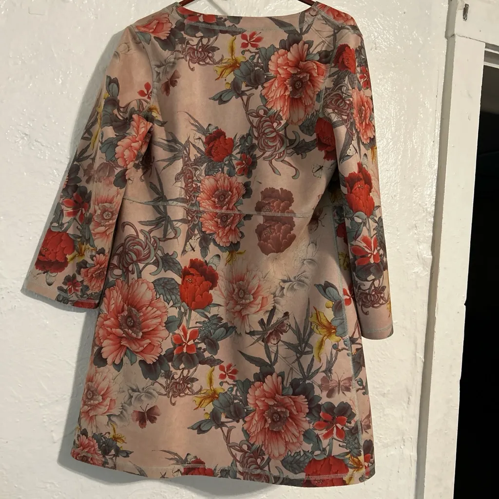 Solitaire Beige and Red Floral Coat - Image 2