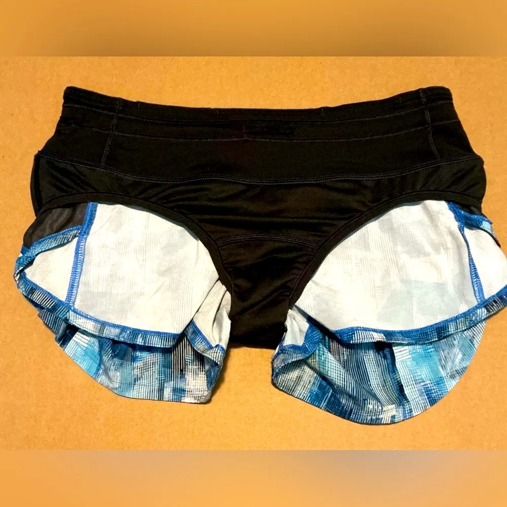 lululemon athletica Blue and black Patterned Athletic Shorts size 2 - Image 9