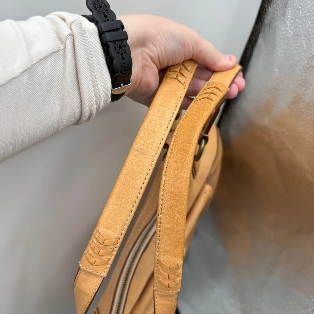 COACH Tan Leather Shoulder Bag‎ Front Buckle Pocket Dual Handles Classic Style - Image 8