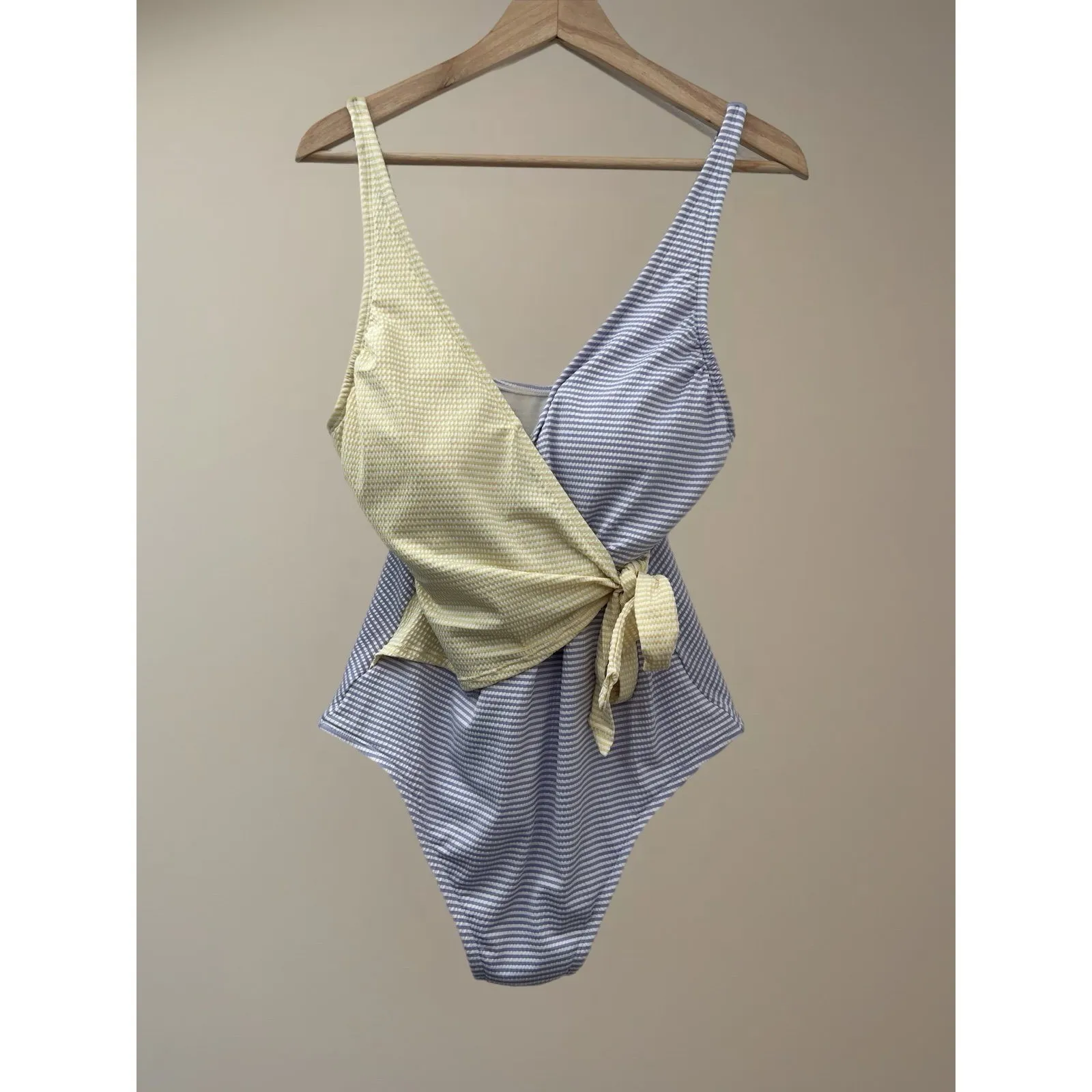 Kona Sol Front Wrap Full Coverage OnePiece‎ Swimsuit Small Sz XL - Image 2